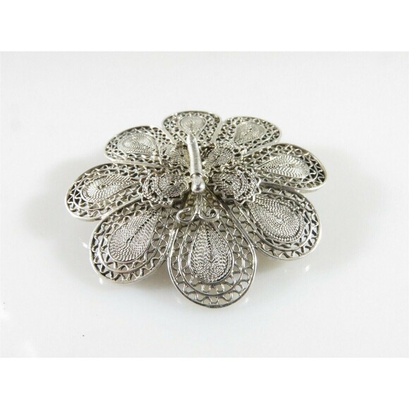 Unusual Lovely 800 Silver Filigree Flower Brooch with Butterfly in the Center - Picture 4 of 11